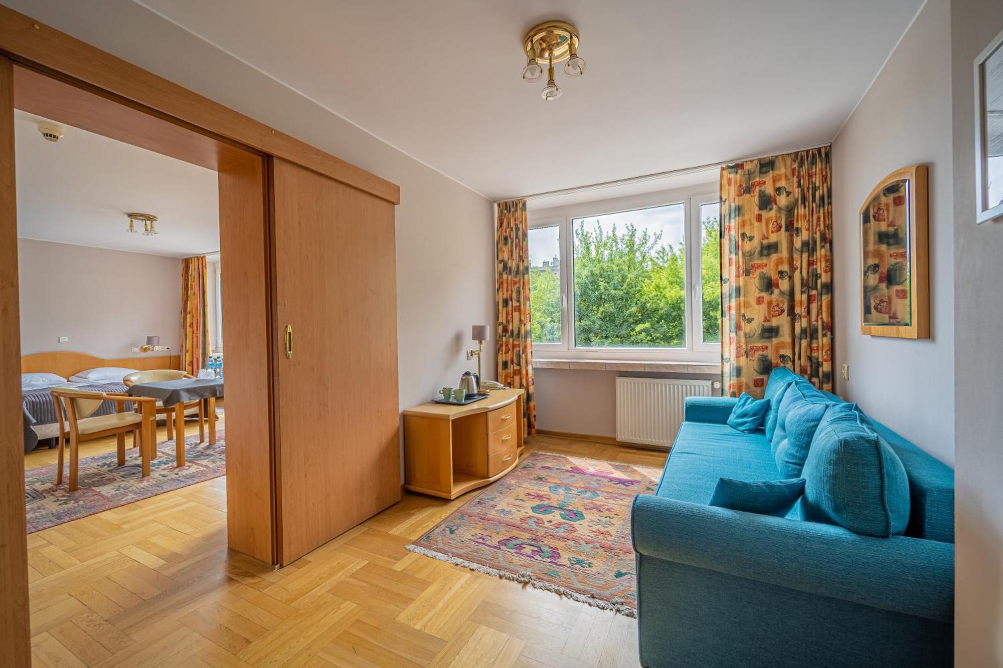 Hotel Mazowiecki Lodz ภายนอก รูปภาพ