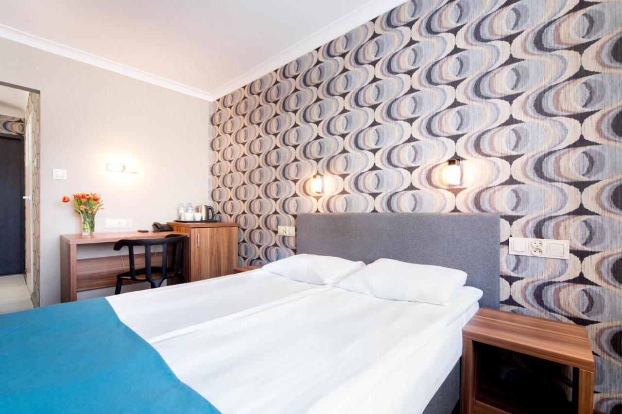 Hotel Mazowiecki Lodz ภายนอก รูปภาพ